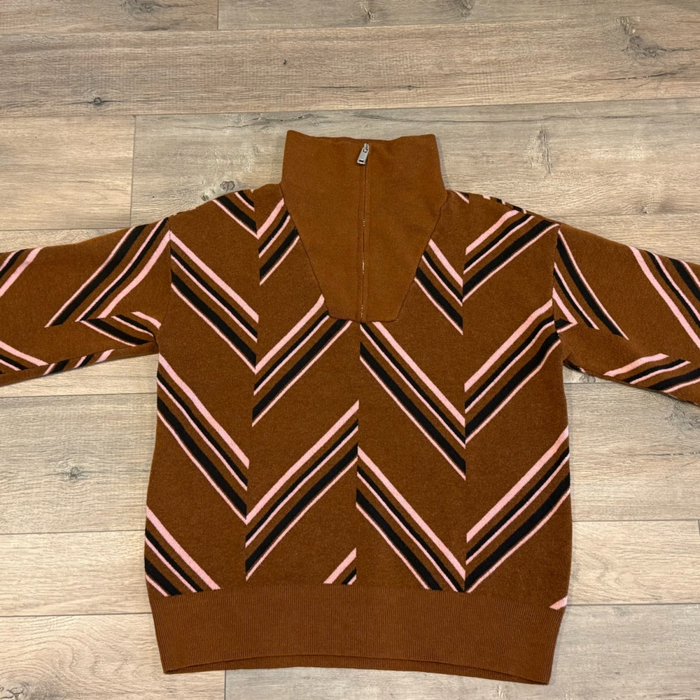 Women’s small geometric sweater